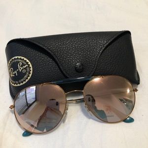 Pink and blue Ray Bans